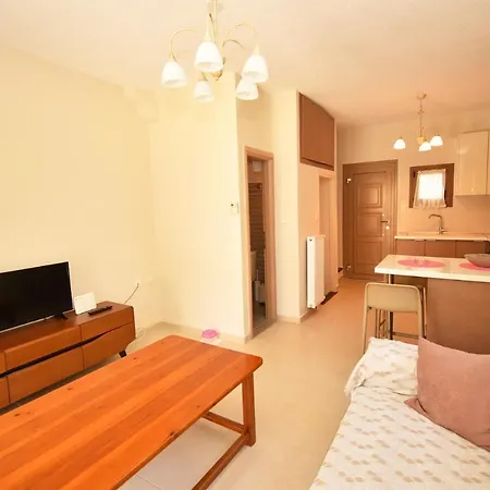 בית נופש Niki Sea Side Maisonette, ניקיטי