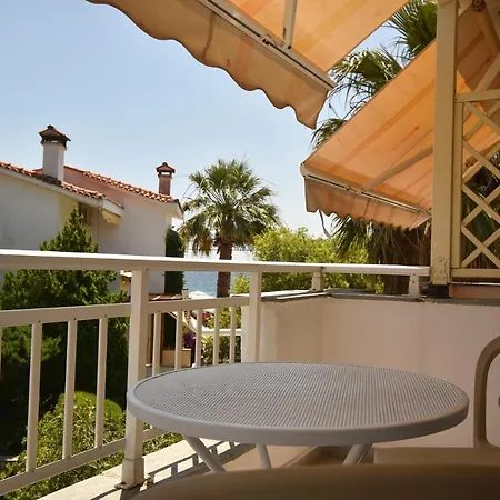 Holiday home Niki Sea Side Maisonette,