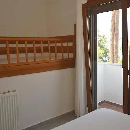 בית נופש Niki Sea Side Maisonette, ניקיטי